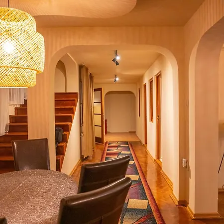 Urban Retreat Apartment *
